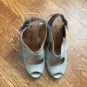 No704b Grey Chunky Heels
